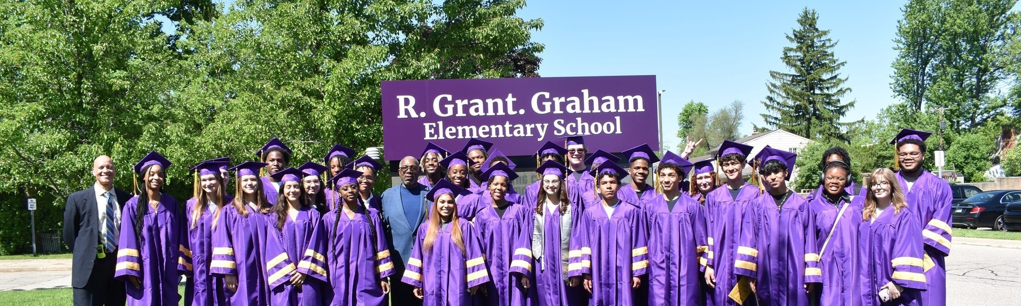 R. Grant Graham Elementary building photo